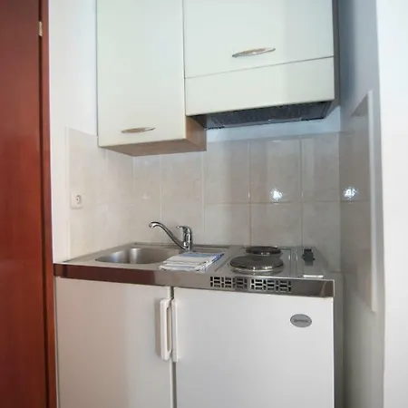 Apartments And Rooms Kapulica Tucepi Exterior photo