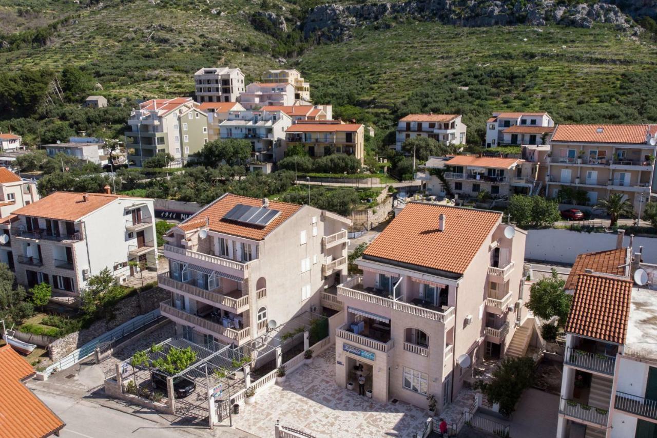 Apartment And Kapulica *
