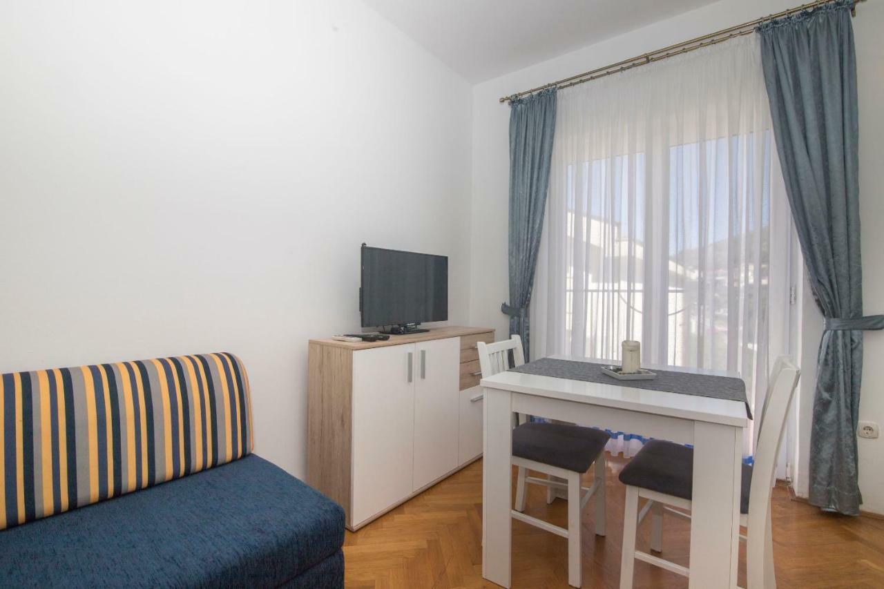 And Kapulica Apartment Tucepi