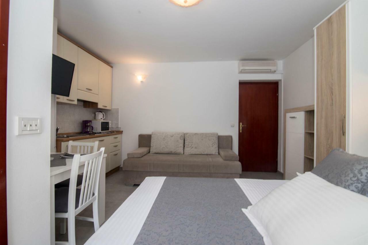 And Kapulica Apartment *
